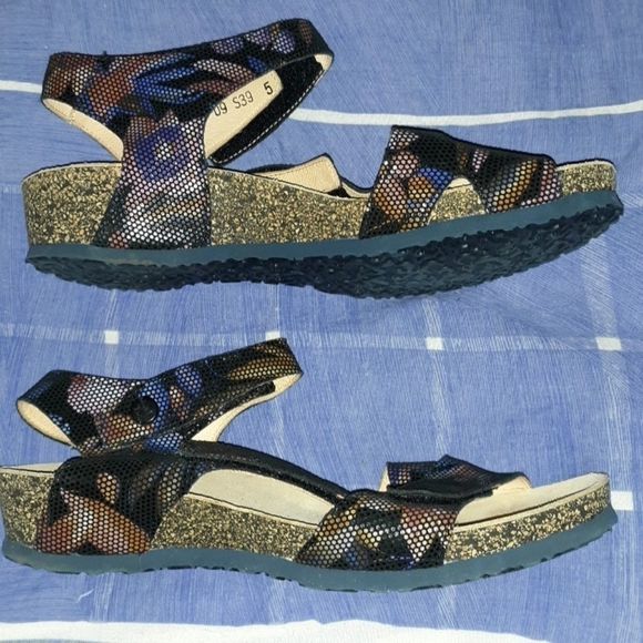 Think! Leather Adjustable Strap Sandals- Dumia 39 - Picture 2 of 8